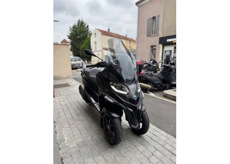 PIAGGIO MP3 530 HPE EXCLUSIVE